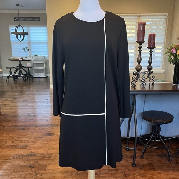 Venus Dresses & Skirts - Venus Black Dress Women's Size XL X-Large White Long Sleeves Classic LBD